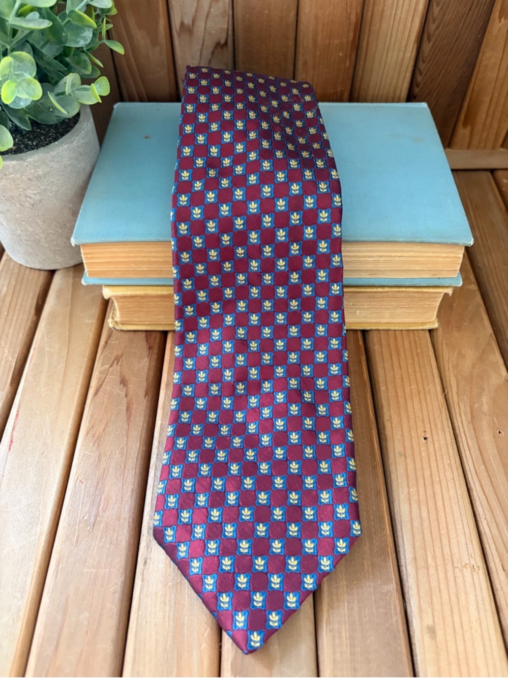 Salvatore Ferragamo Silk Tie Burgundy Blue Gold Classic Designer Made in Italy